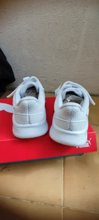 Zapatillas Puma Niña Talla 32