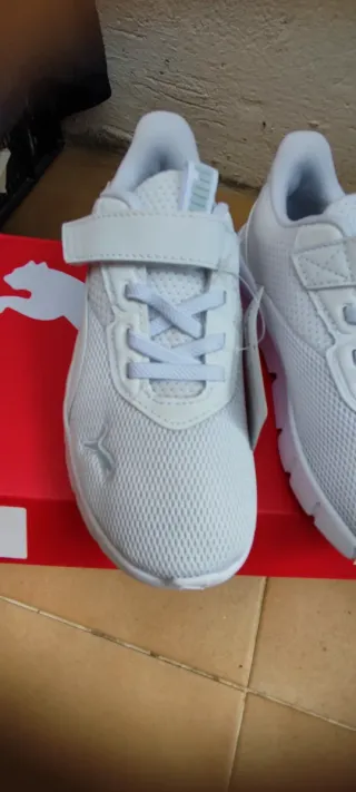 Zapatillas Puma Niña Talla 32