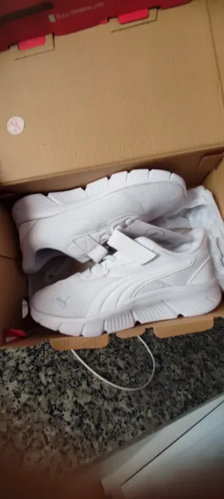Zapatillas Puma Niña Talla 32