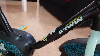 Bicicleta infantil 12" BTWIN Mini Monsters 500