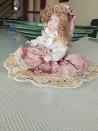 Muñeca porcelana cara, manos y pies