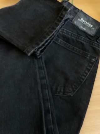 Pantalón vaquero negro Bershka Talla 34