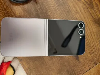 Samsung Galaxy Z Flip6 Plata