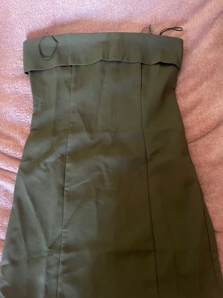 Vestido verde Stradivarius