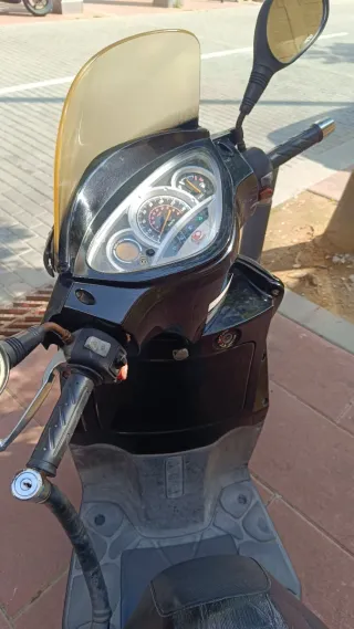 Kymco People S 125cc Negra