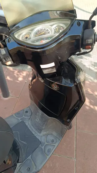 Kymco People S 125cc Negra