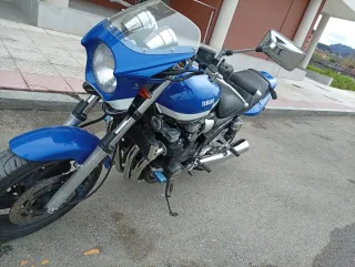 Yamaha XJR 1300
