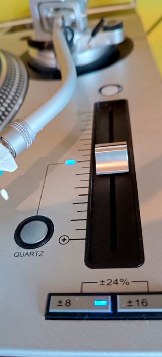 Tocadiscos Audio-Technica AT-LP140XP Color Plata