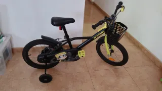 Bicicleta infantil 16" BTWIN Dark Heroes 500