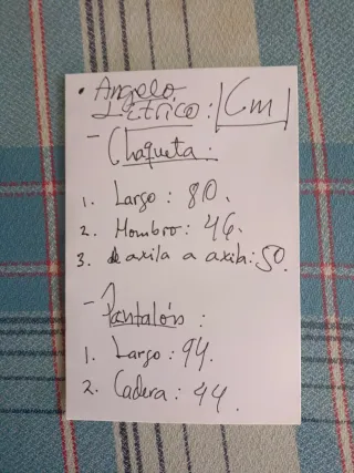 Traje de caballero gris