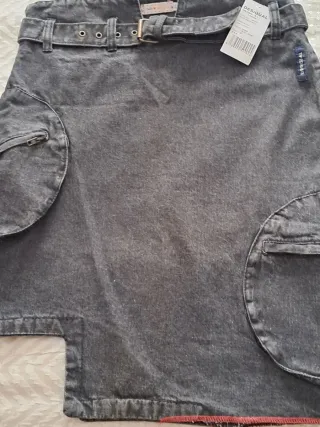 Falda Desigual  vaquera con etiqueta