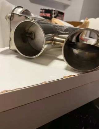 Tubo de escape eléctrico