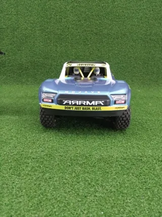 Camión RC Arrma Mojave 2009 Spektrum