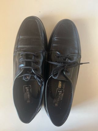 Zapatos de piel hechos en España