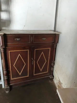 Mueble antiguo madera y mármol