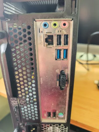 Torre PC Pentium G3220 ASRock