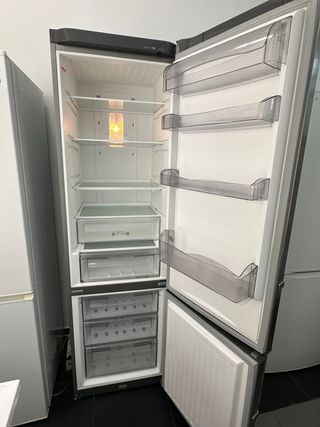 Nevera Fagor 2 metros A+ semi nueva