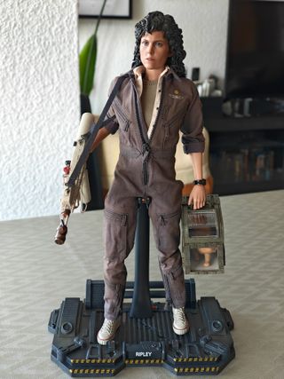 Figura Ellen Ripley Hot Toys 1/6 MMS366