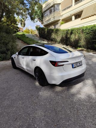 Tesla Model 3 2025 en perfecto estado