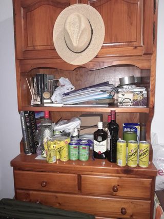 Mueble de salón de madera