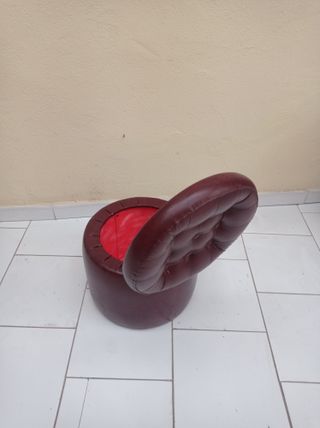 Puff baúl de piel marrón/rojo
