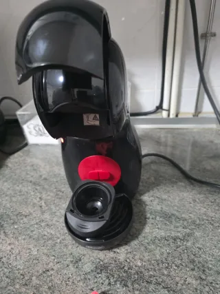 Cafetera Dolce Gusto Negra