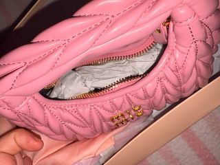 Vendesi borsa Miu Miu rosa trapuntata mini