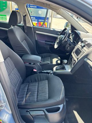 Skoda Octavia 2009 2.0 TDI DSG