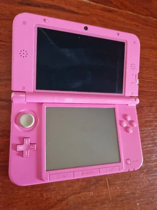 2 Nintendo 3DS XL Rosas (1 para piezas)