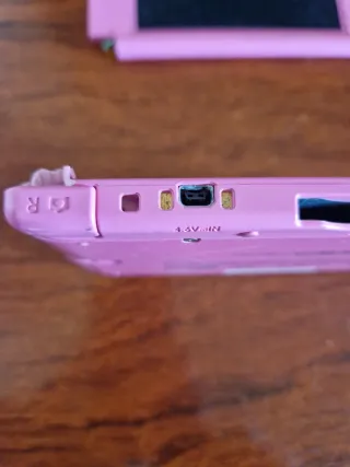 2 Nintendo 3DS XL Rosas (1 para piezas)