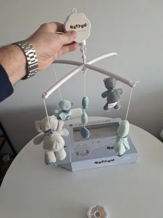Móvil musical Natou cuna