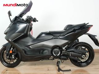 YAMAHA T-MAX 560