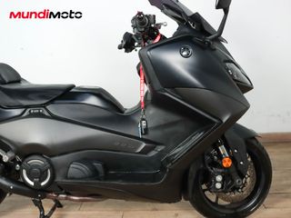 YAMAHA T-MAX 560