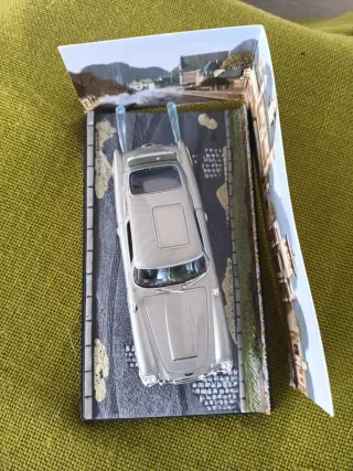Coche Aston Martin DB5 James Bond 007
