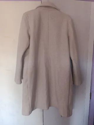 Abrigo beige Stradivarius