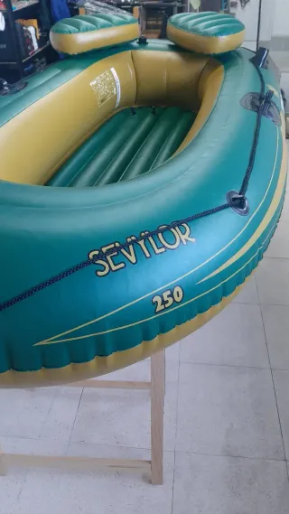 Barca hinchable pesca Sevylor Outback fishing 250