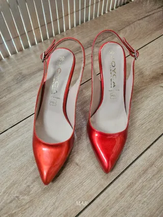 Zapatos slingback charol rojo Joyca