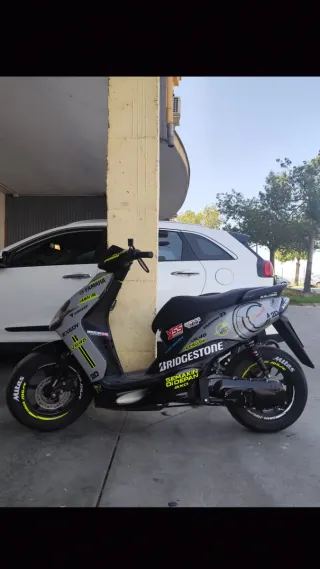 Yamaha Jog RR Scooter