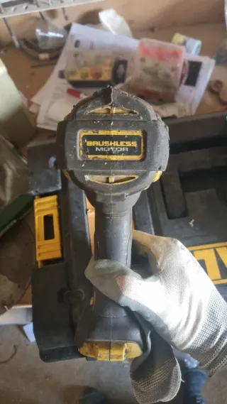 Llave de Impacto DeWalt DCF897