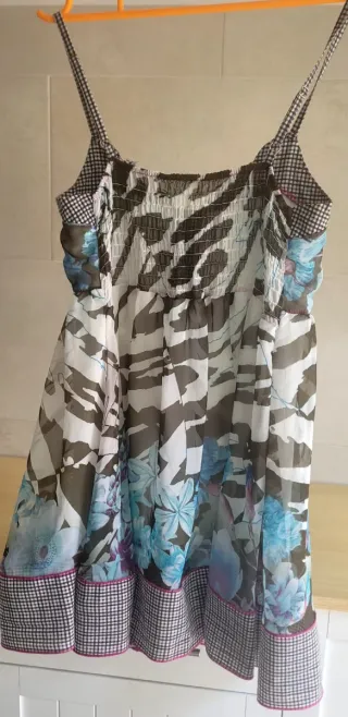 Vestido estampado floral y cebra