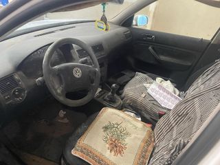 Volkswagen Golf 2001