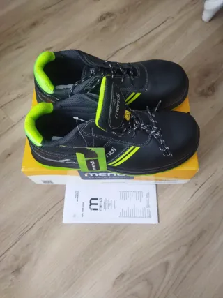 Zapatos,botas de seguridad Mendi T42