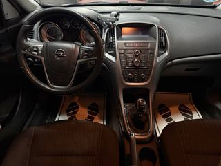 Opel Astra SÓLO 83.000 KM