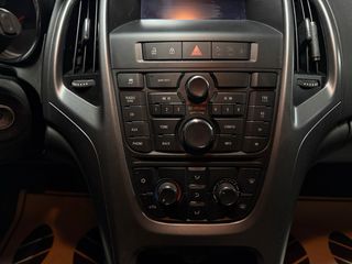 Opel Astra SÓLO 83.000 KM