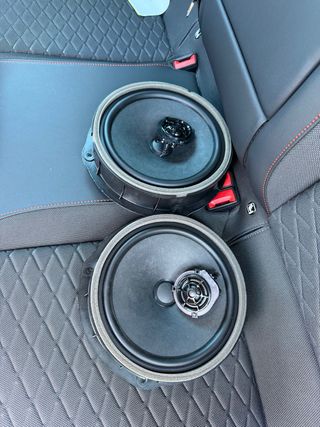 Altavoces Seat Leon MK4 8 Originales