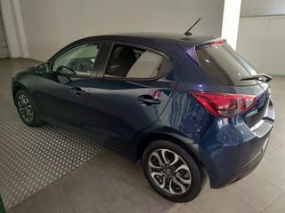 Mazda 2 2016