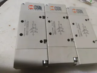 Lote válvulas neumáticas Metal Work  nuevas