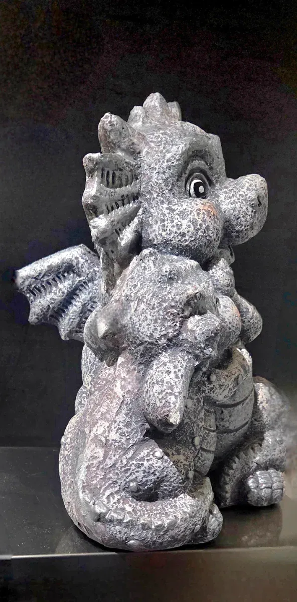 Figura jardín. ABRAZO Mamá y Bebé DRAGÓN 36x29x28