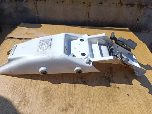 Colin blanco Honda Dominator