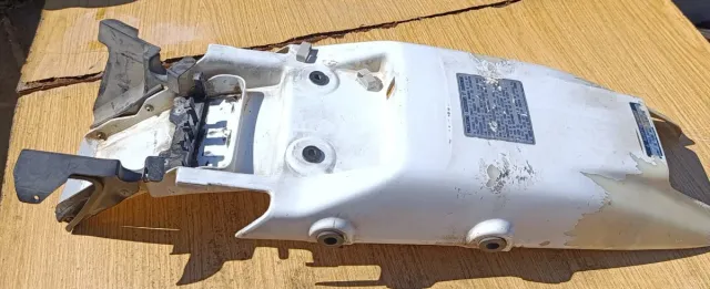 Colin blanco Honda Dominator